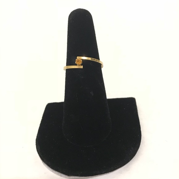 Jewelry - Vintage Avon Ring💍